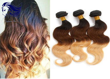 Porcellana Estensioni vergini dei capelli umani dei capelli 100 lunghi di colore di Ombre dei capelli per le donne di colore fornitore
